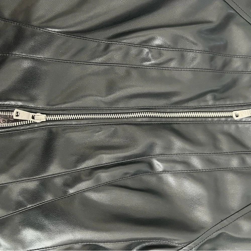 Faux Leather jacket - Picture 2 of 9